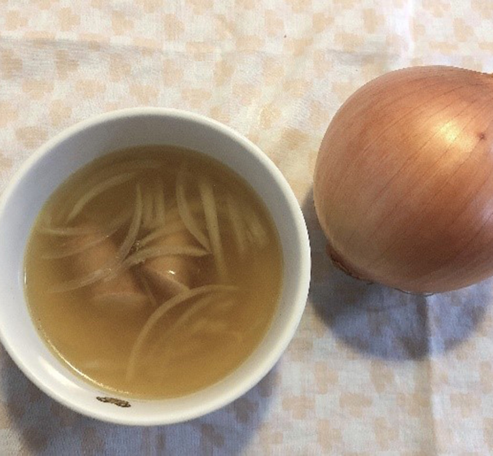 玉ねぎコンソメスープ